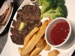 -WOLFGANG PUCK KITCHEN & BAR(迪士尼小镇店)