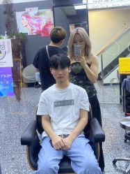 点击看大图 -藤野造型专业烫染接发