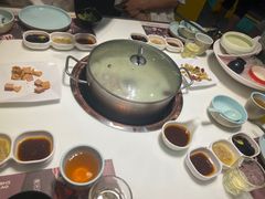 -洪氏嗨捞·猪肚鸡火锅(阳光天地店)