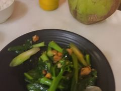 -大树下海鲜饭店