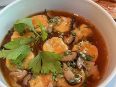 -Chom Cafe and Restaurant
