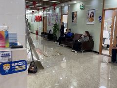 -茂菊口腔连锁(浦东南路店)