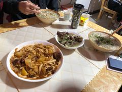 -陕北农家小吃风干羊肉剁荞面