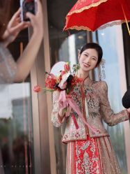 -Lady  Jane高端婚纱礼服馆