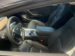 -TESLA 特斯拉(上海太古汇体验店)