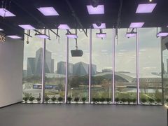 -Z&B Fitness Studio·Gym(前滩L+PLAZA店)