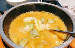 Stone Pot Crab Roe Black Tofu