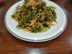 -那家老院子东北菜·饺子·小鸡炖蘑菇(艳华街店)