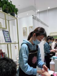 -吉吉靓甲美睫