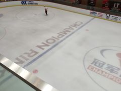 -冠军冰场CHAMPION RINK(百年港湾奥特莱斯店)