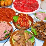 被重庆土著追着夸的火锅，到底啥来头？