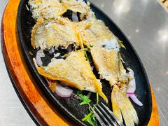 潮煎黄花鱼-潮界(LU·ONE凯德晶萃广场店)
