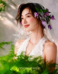 -雪中彩影婚纱摄影·微光艺术中心