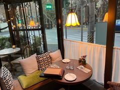 靠窗位-夏朵餐厅(丁香店)