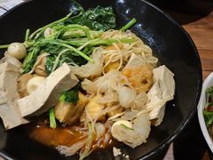 -万记麻辣烫国展总店