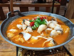 -老滇山寨•云南特色菜•地方菜•民族风情歌舞表演(金碧店)