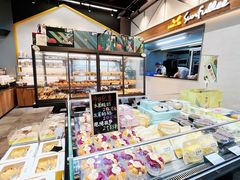 面包甜点陈列柜-皇冠幸福里动物奶油生日蛋糕(马祖路店)