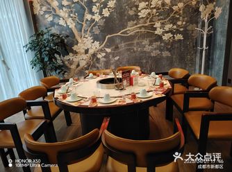 10人套餐划算,还有免费水果小吃、自助饮品