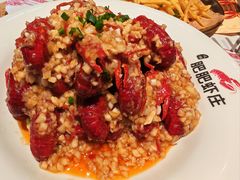 -肥肥虾庄·金牌油焖大虾(汉街SKP店)