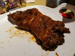 爆烤猪蹄-街角等你.大连海鲜烧烤.经典铁板海鲜串(西安路店)