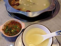 -光头药膳鸡(莱茵小镇店)