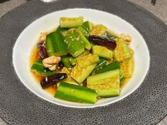 脆黄瓜拌核桃-虹潮荟·餐桌上的美食地理(太阳宫店)