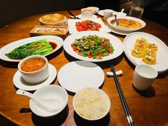 -渝半城经典川粤菜(重庆天地店)