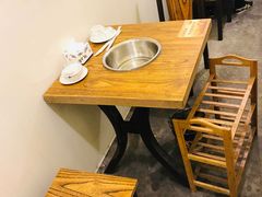 -洞庭洲·防空洞火锅·烧烤·铜锅涮肉(新百广场店)