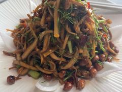-鹤鸣嘉印象饭店(东市场小区店)