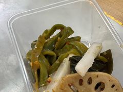 -孖妹上肉饺子馆