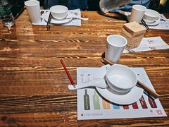 -胡桃里音乐餐厅(陶溪川店)(川湘赣菜·世界百大酒庄直供红酒·音乐表演)