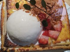 经典面包诱惑-蜜桃餐厅·伴山(湖滨商业街店)