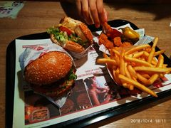 -The Habit Burger Grill 哈比特汉堡(复兴soho店)