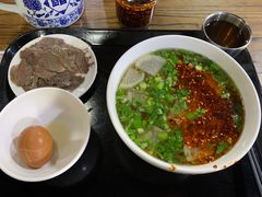 -陇上全荟兰州传统牛肉面(延吉路店)
