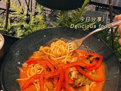 -F+轻食健身赋能空间(中华北路国贸商场店)