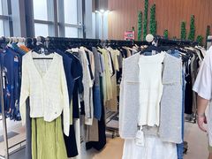 -广州周大福金融中心