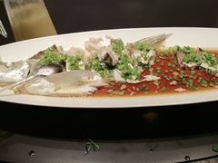 -忆江南·临江鱼馆