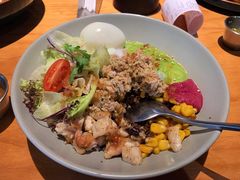 -POKEE VIA&Brunch·维娅(重庆来福士店)