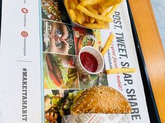 -The Habit Burger Grill 哈比特汉堡(复兴soho店)
