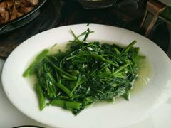 -鑫悦楼煎蟹·16年海鲜大排档
