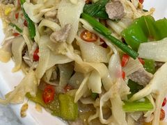 笋子炒肉-覃记海鲜美食餐厅