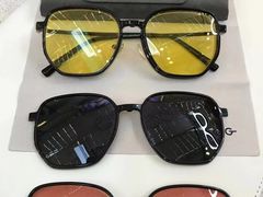 -爱视眸Eyeblling眼镜·依视路·蔡司镜片折扣店(百联南方商城购物中心)