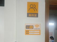 -安东易迷你自助仓储寄存仓库(草桥店)