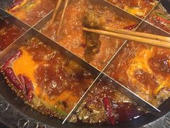 -疯狂的筷子老灶九宫格火锅