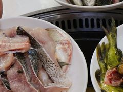 -丹水桥地锅鱼·翘嘴鲌·地方特色全鱼宴(丹江口大坝店)