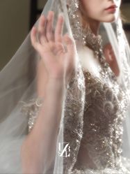 -Renee芮亦婚纱(原丽莎)