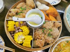 -黄桷树曹家私房菜(江与城店)