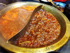 -沸炉重庆老火锅(军事博物馆店)
