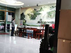 -国庆鱼头鱼尾馆(盛世华庭店)