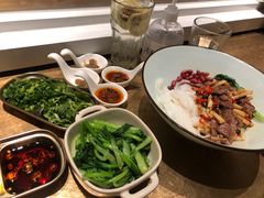 -漆黑觉米粉(三里屯店)